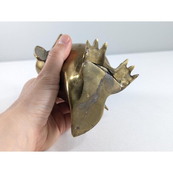 Vintage 8" brass Penguin figurine, penguin ornament, vintage mcm home decor, - Picture 7 of 10